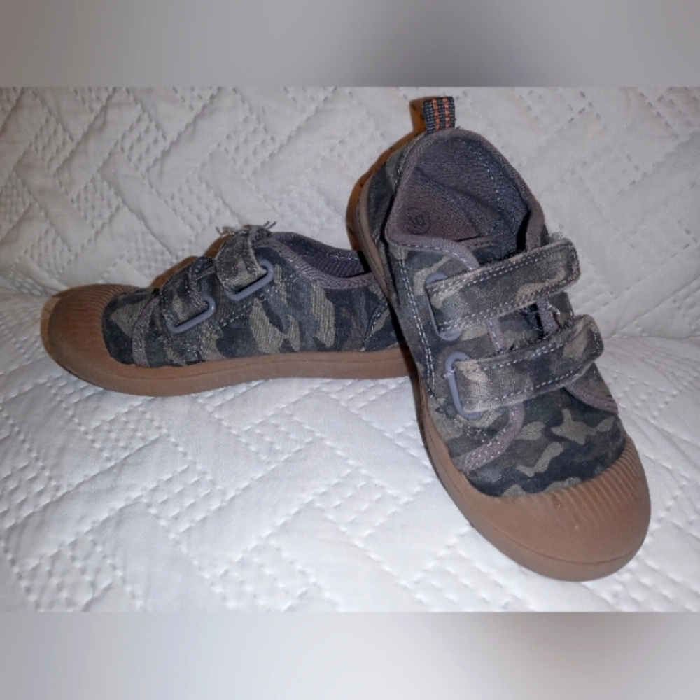 Toddler shoes